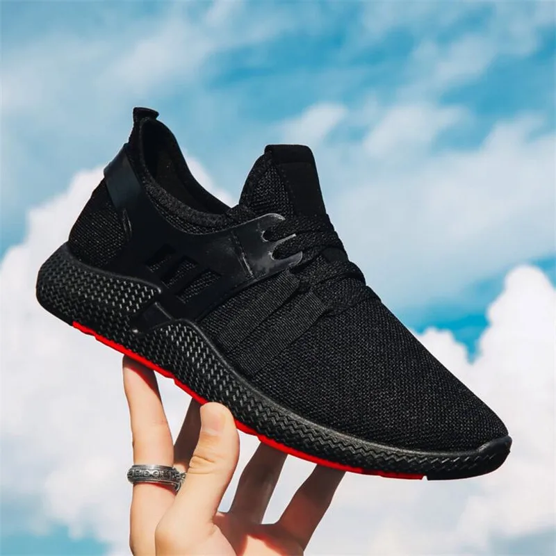 Spring and autumn new sportsrunning mesh breathable movement men's shoes black casual fashion Sneakers shoes