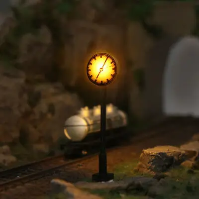 

LQS62N 3pcs Model Railway N Scale lights 1:150 Lit Platform Clock Lamp Train Station Layout NEW