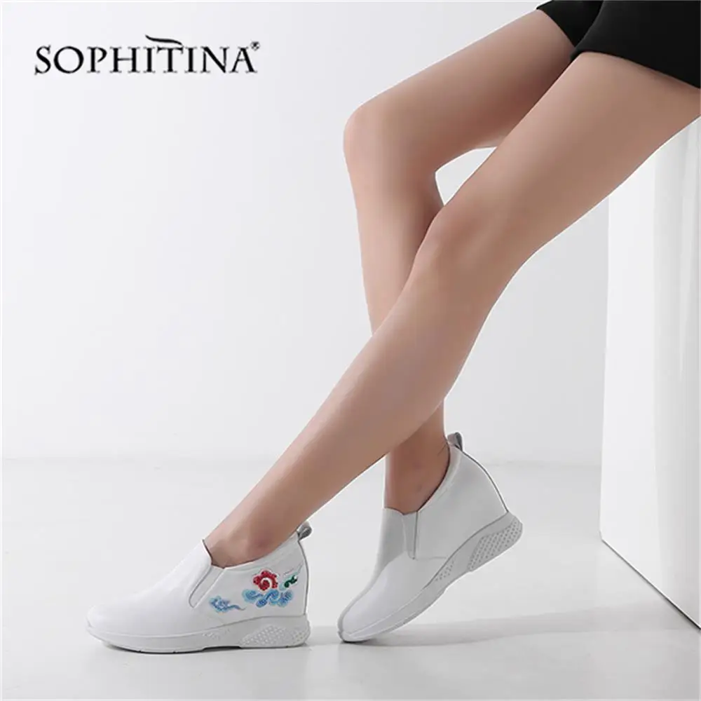 SOPHITINA/Модная обувь на плоской подошве с вышивкой высокого качества из телячьей