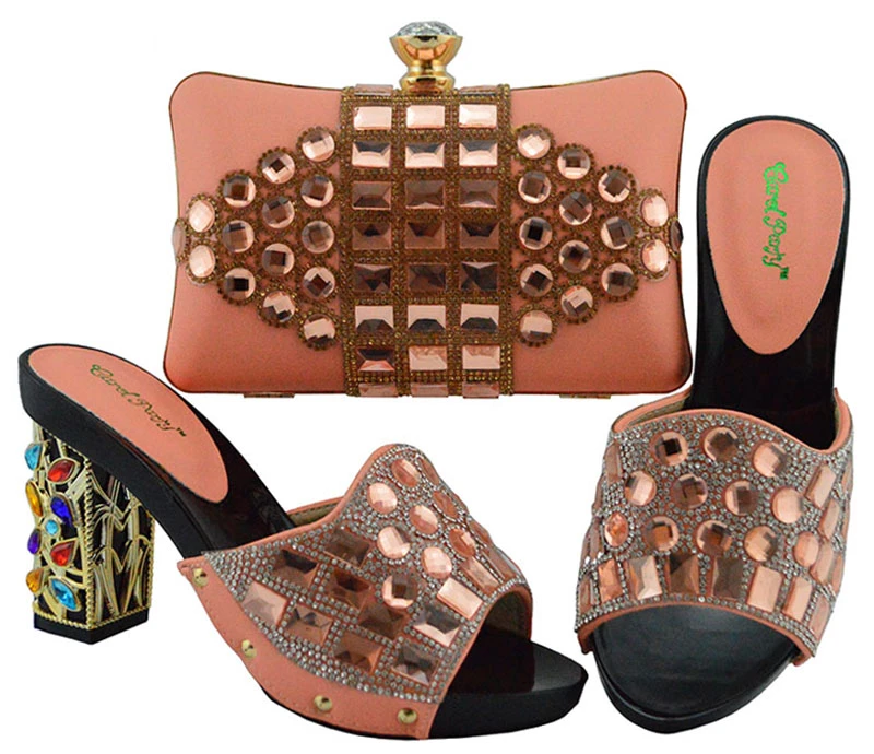 chaussure couleur peche