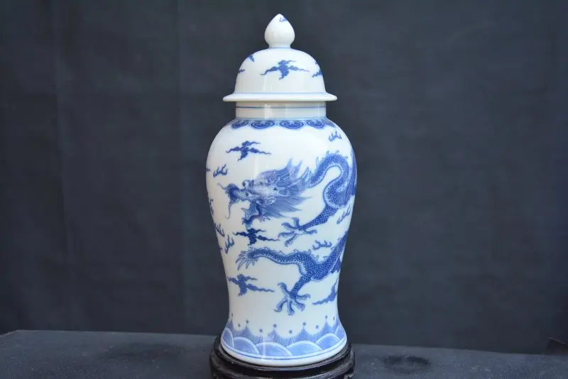

Antique QingDynasty(YONGZHNEG) porcelain vase,white and blue,Dragon,Hand-painted crafts,Collection&Adornment