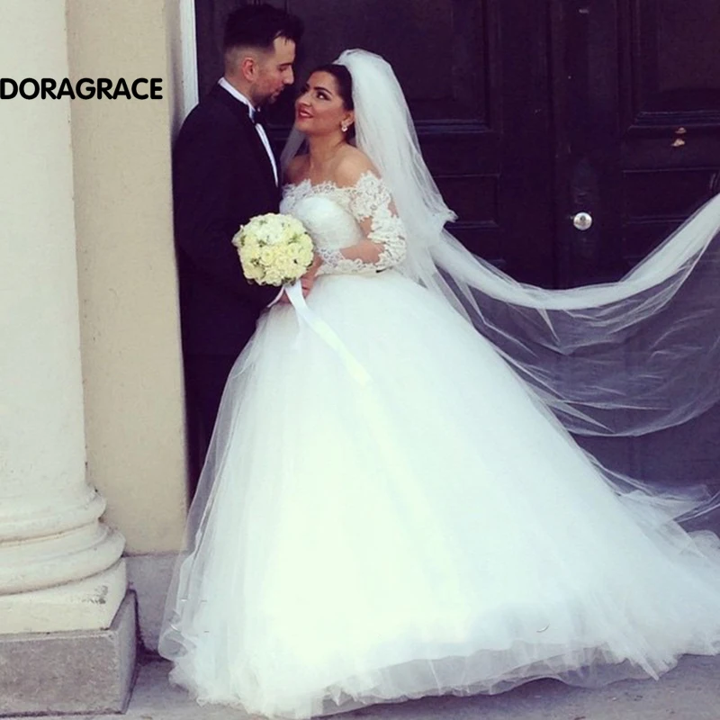 

Custom Made Romantic Applique Lace Long Sleeve Wedding Dresses Tulle Bridal Gown Designer Wedding Gowns DG0077