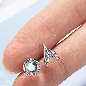 

New Creative Fishtail Personality 925 Sterling Silver Jewelry Asymmetric Simple Fish Women Exquisite Stud Earrings SE868