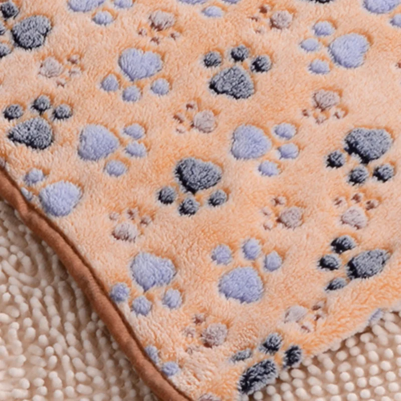 Soft-Coral-Fleece-Pet-Dog-Blanket-Towel-Warm-Paw-Print-Puppy-Dog-Cat-House-Bed-Mat (3)