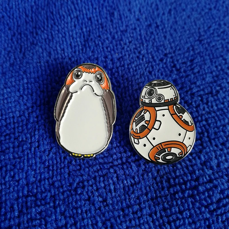 

Star Wars Porg Bird and BB8 Pin Set