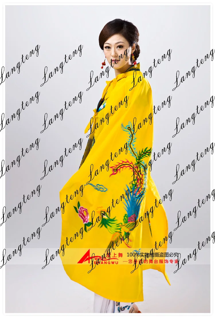 New Chinese Ancient Clothing Mantissas Costume Female Embroidered Cloak Performance Wear