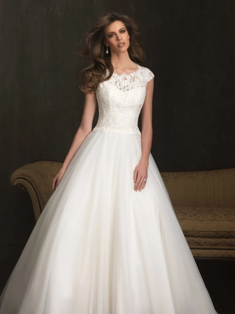 jayalakshmi wedding gowns