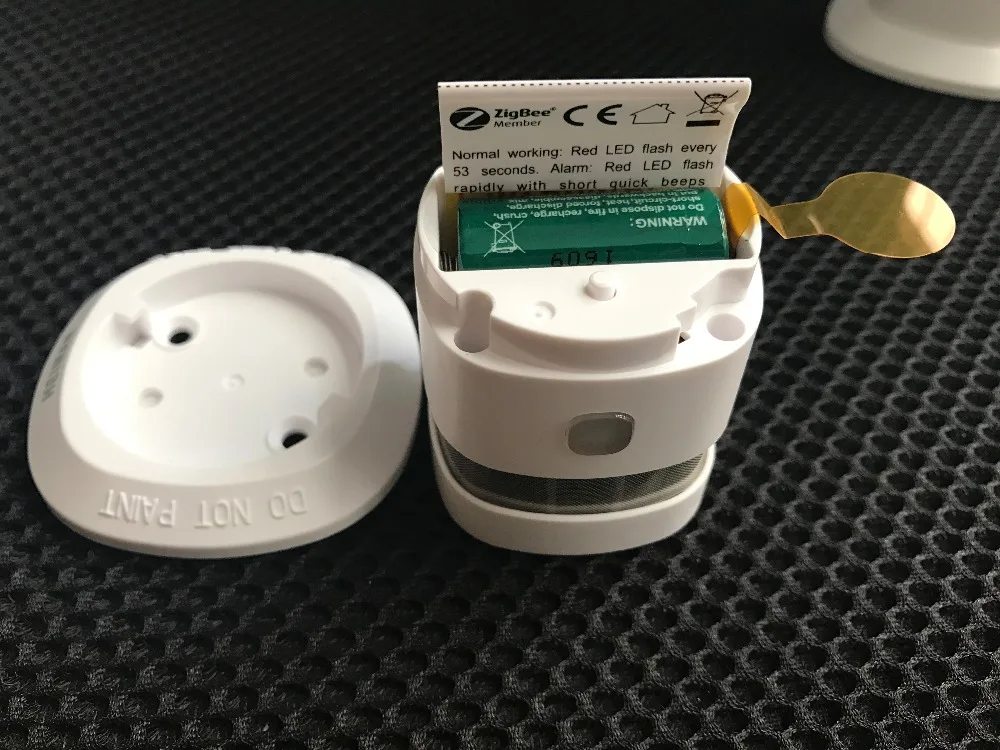 Zigbee Sensor Smoke Detector Fire Alarm Detector Smart Home Sensor 2.4GHz High Sensitivity Compatible with SmartThing Gateway panic button bluetooth