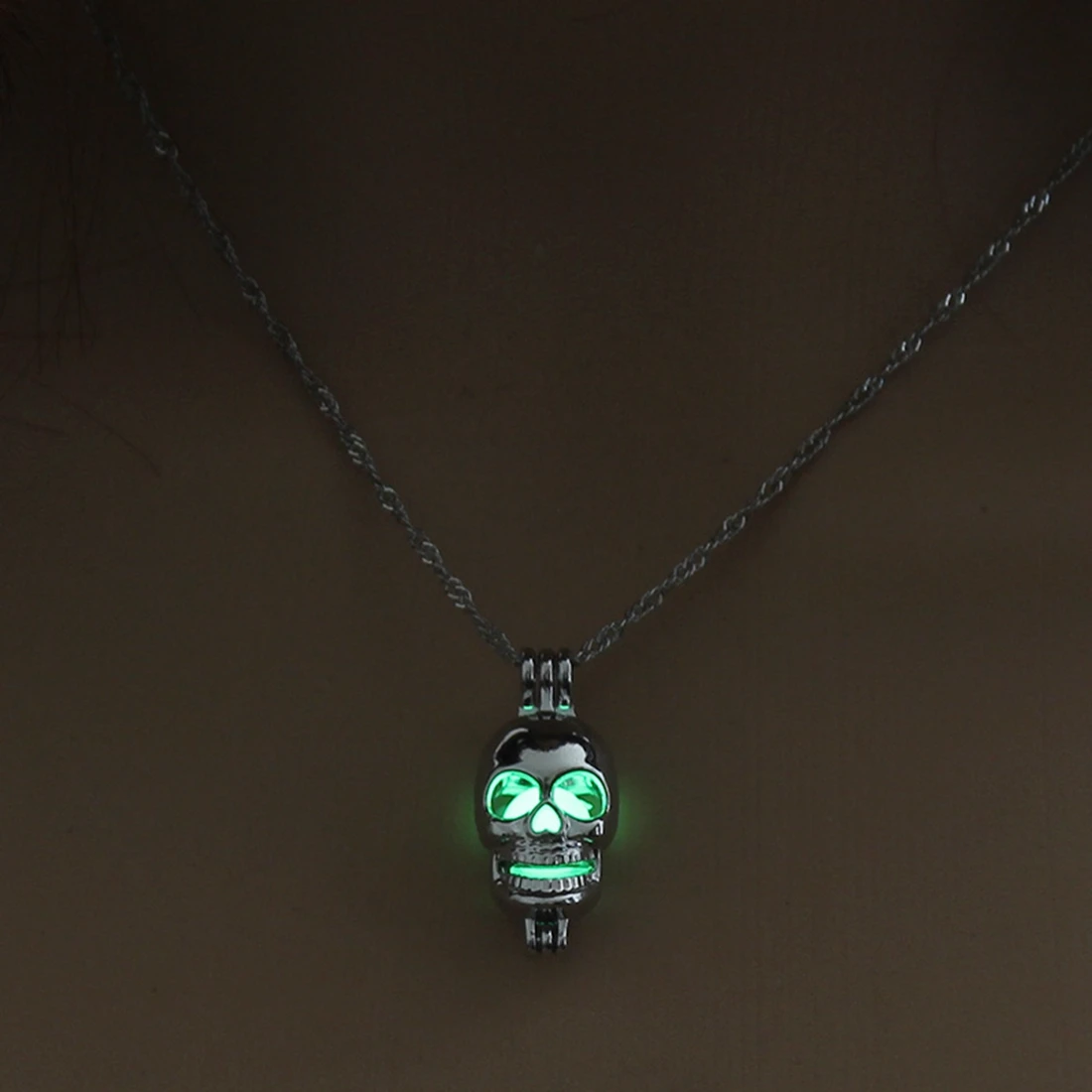 Череп Кулон ожерелье светящиеся украшения серебро 3 цвета светится в темноте ожерелье для женщин и мужчин подарок на день рождения