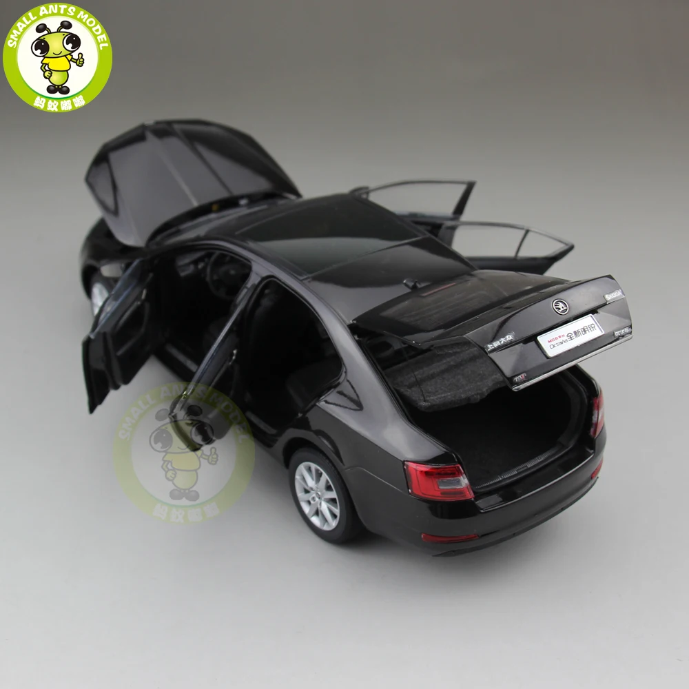 1/18 Skoda Octavia литая металлическая модель автомобиля игрушка мальчик девочка подарок коричневый