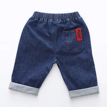 Новинка года; повседневные джинсовые шорты средней длины для мальчиков; детские брюки; хлопковые джинсовые штаны; высокое качество; модные уличные спортивные брюки для подростков