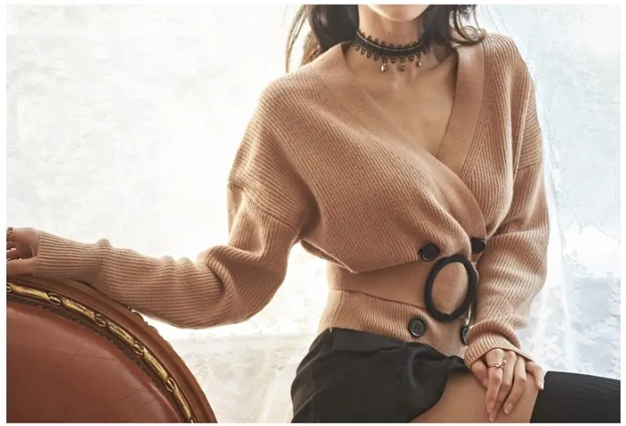 New High Quality Warm Cardigan Winter Women V Neck Double Breasted Short Sweaters Women Casual With Belt Knit Sweater DS50816