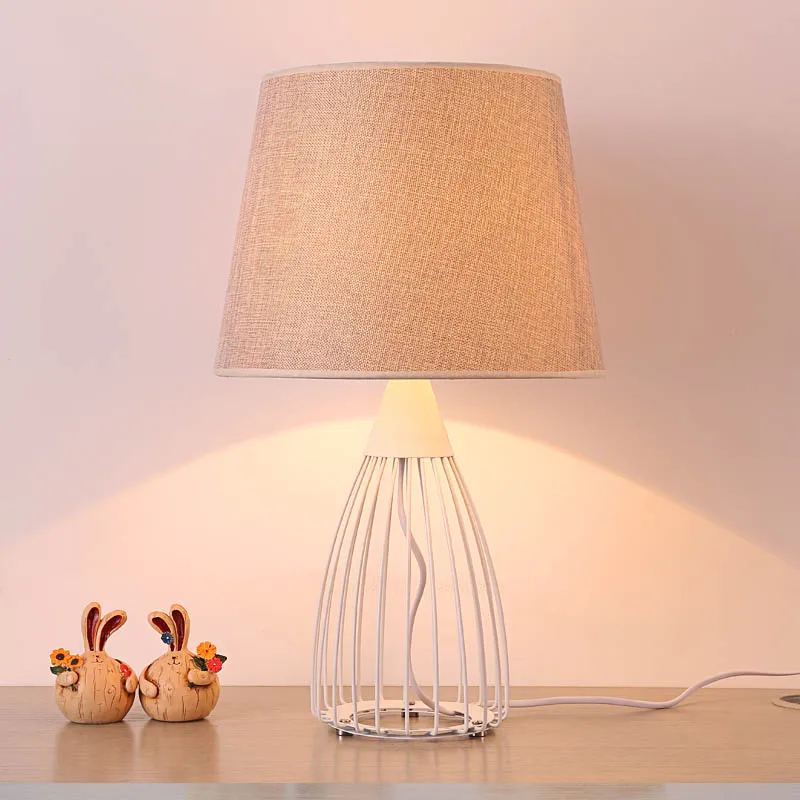 Simple Cloth Iron Table Lamps Romantic Wedding Gift Bedroom