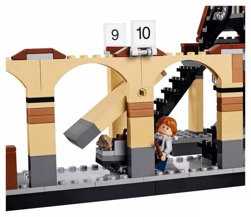 LEGO Harry Potter Hogwarts Express 75955 Building Kit (5)