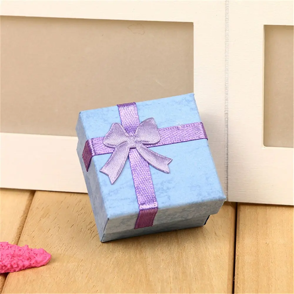 Новая 1 шт. 4*4 см Высококачественная квадратная коробочка для ювелирных изделий футляр для хранения колец коробка маленькая Подарочная коробка для колец серьги 4 разные цвета коробка витрина