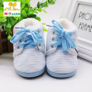

Newborn baby boys girls cute plus cashmere Bow tie series toddler slippers cotton warm cotton wool bed first walk shoes xz99