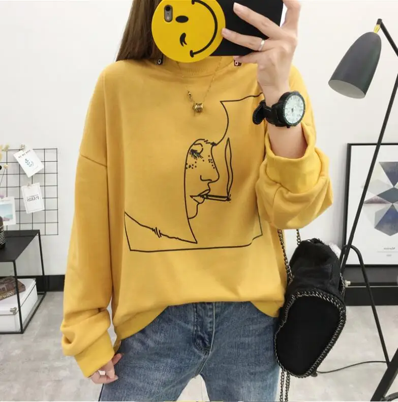 

Korean loose autumn and winter head portrait printing Sweatshirts women