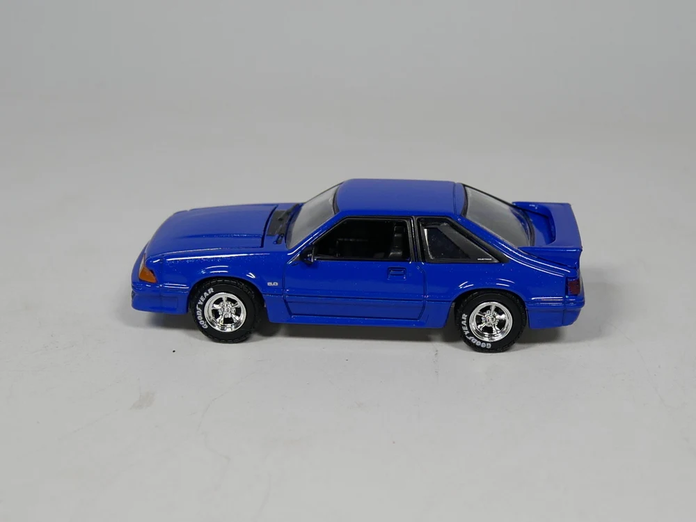 Авто ИНН-Greenlight 1: 64 1991 Ford Mustang литья под давлением модель автомобиля