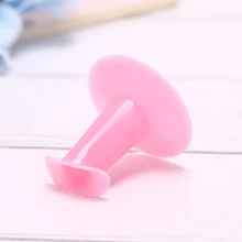 1 шт. розовый мягкий 3D Цветочный Рисунок для рисования, подставка для пальцев, подставка для ногтей, держатель для покрытия гель-лаком, салонные аксессуары
