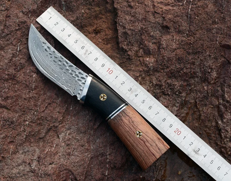 

Voltron Sandalwood handle Damascus knife outdoor camping knife collection gift viewing knife