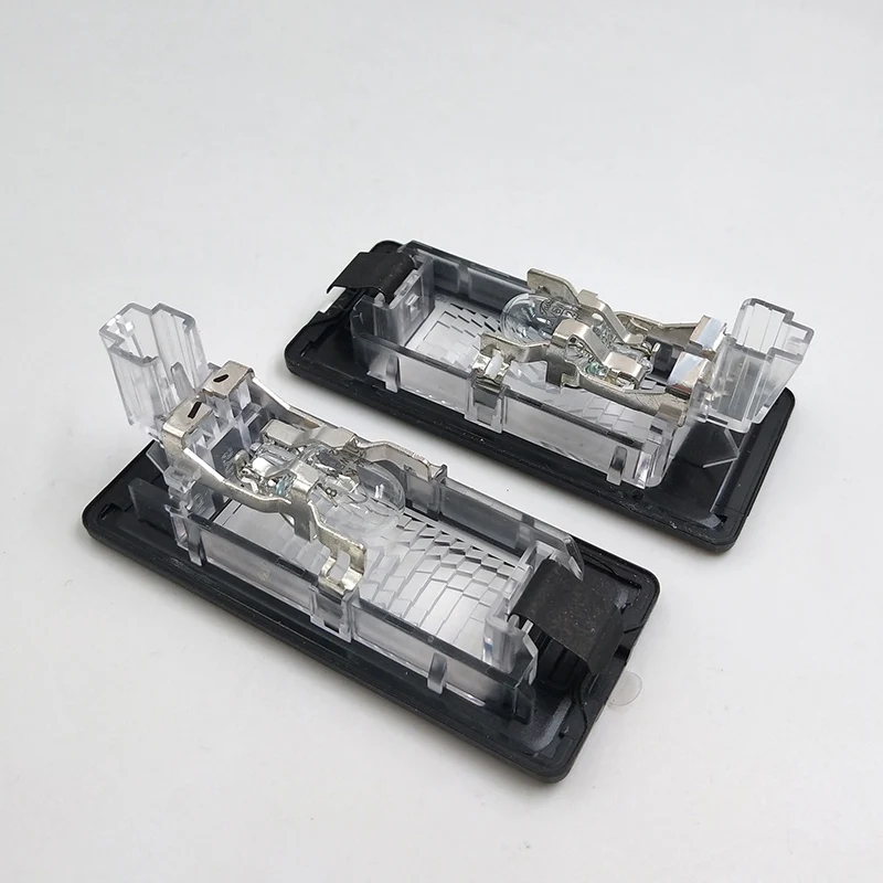 2 шт. 56D 943 021 Галогеновый светильник для номерного знака VW Passat B6 B7 J etta MK6 Tiguan Touran Sharan