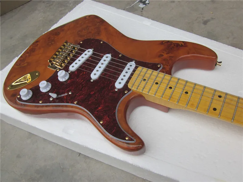 

Free shipping 2016 NEW electric guitar/st guitar sunburst color maple neck electric guitar/with S-S-S pickups/guitar in china