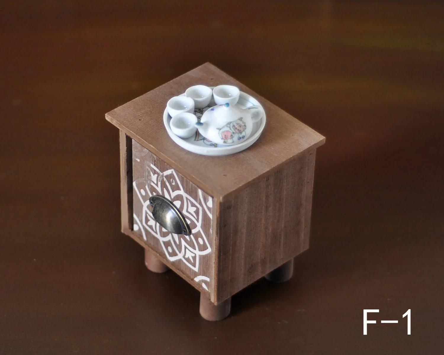 F-1 (1)