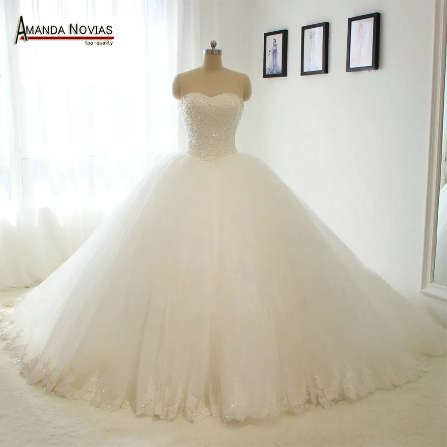 

Luxury Ball Gown Princess Bridal Wedding Dress With Long Train