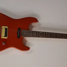 Высокое качество QShelly пользовательский искристый металлик Charvel струна через крем пикап 22 Лады электрогитара музыкальный инструмент магазин