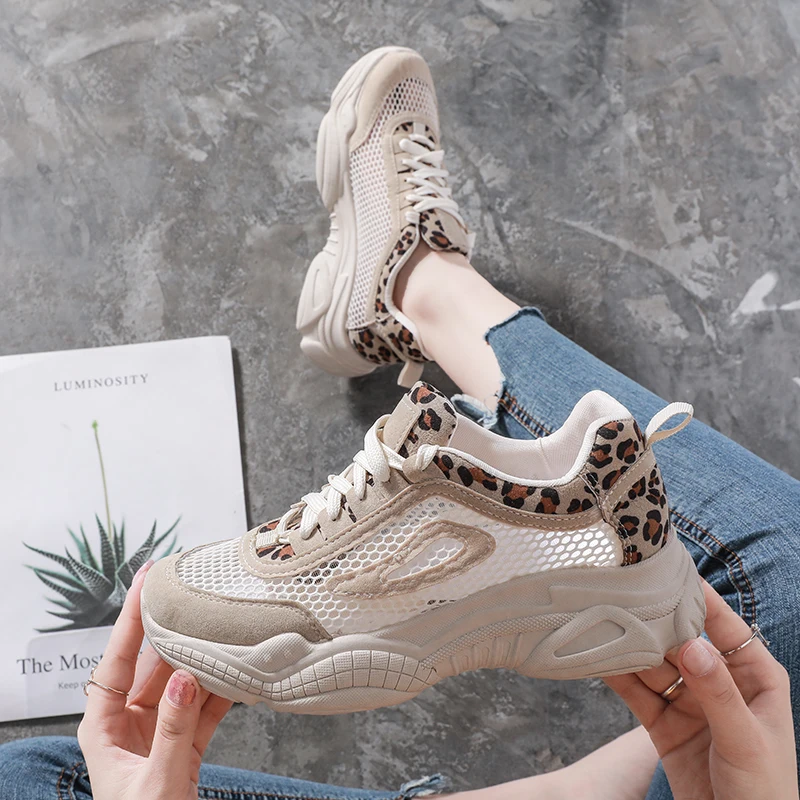 

Old shoes female 2019 spring and summer new casual shoes wild net red mesh shoes breathable sports shoes women's shoes ins tide