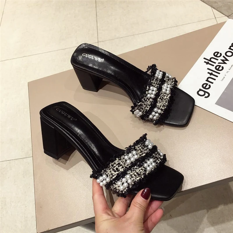 

2019 Summer New Fashion Women Black White Slides Mules Designer Slippers Sandals Open Toe Square High Heels Slides Pearls Slides