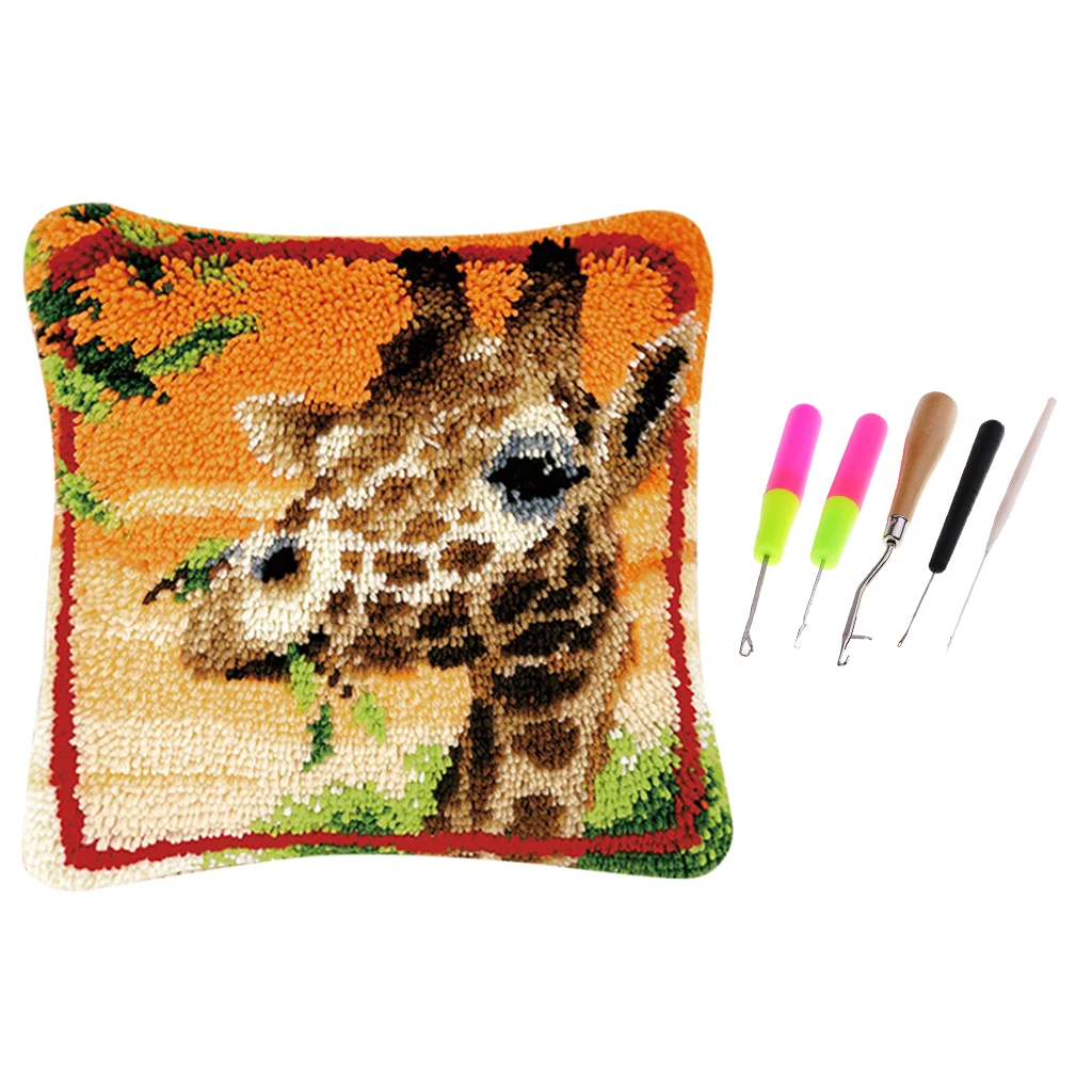 

DIY Giraffe Pattern Latch Hook Pillowcase Kit and 5pcs Latch Hook Tool for Beginners Kids Crafts Lover
