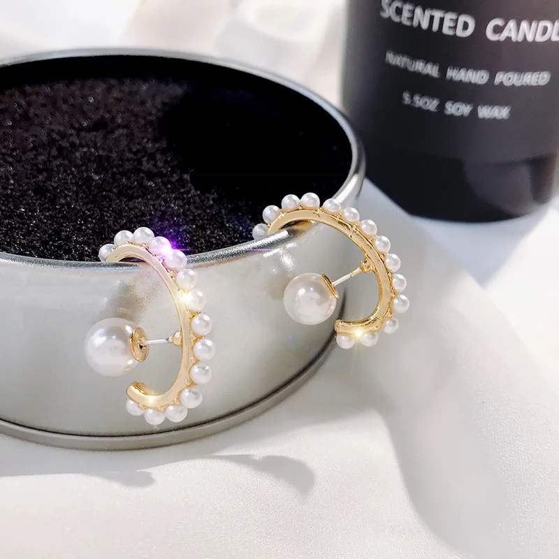 

2019 New Korean Fashionable Temperament Personality Earrings Elegant Pearl Sweet Romantic Earrings For Women