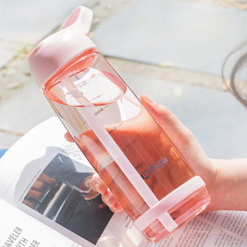 Соломенные спортивные бутылки для воды, большая емкость, портативная бутылка с ручкой, здоровые пластиковые уличные легкие бутылки для напитков в путешествиях