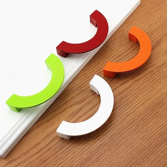 3.75 ''Colorful درج التأثيرات مقابض مضمد سحب مقابض للخزانة باب مقبض سحب مقبض Firniture الأجهزة الأحمر الأخضر الأبيض البرتقال