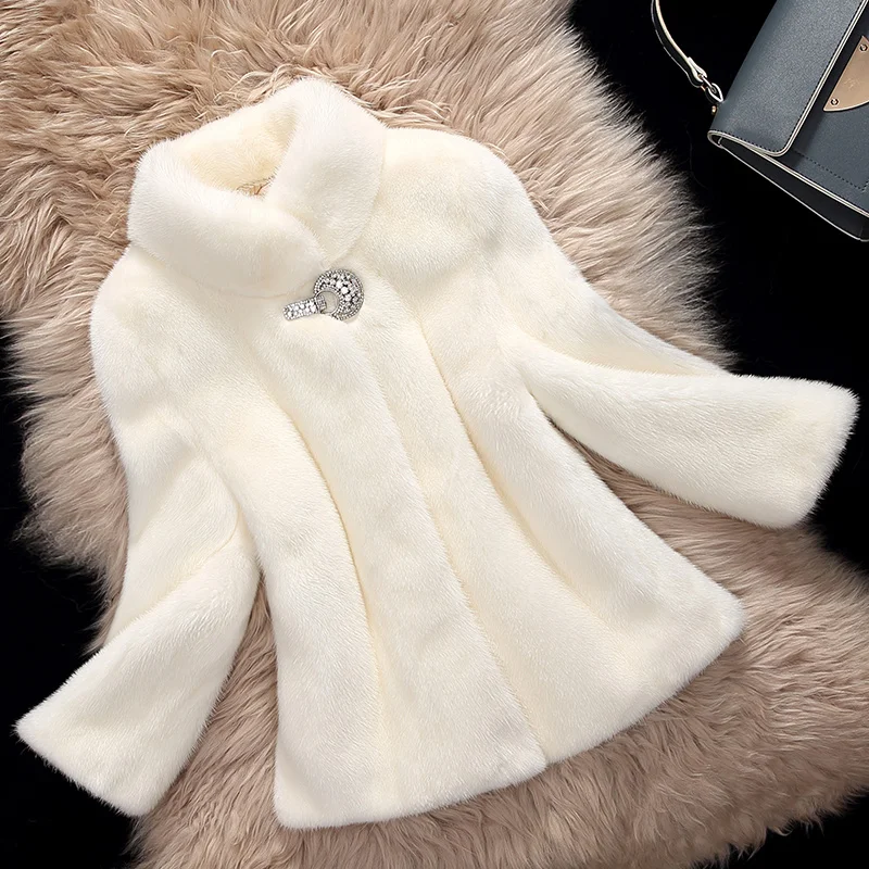 Courte 2018 Manteau Col Véritable Naturel Manteaux Veste Fourrure Importé Entier Vison Montant D'hiver White Mode Nouveau De Survêtement PXTOZiku