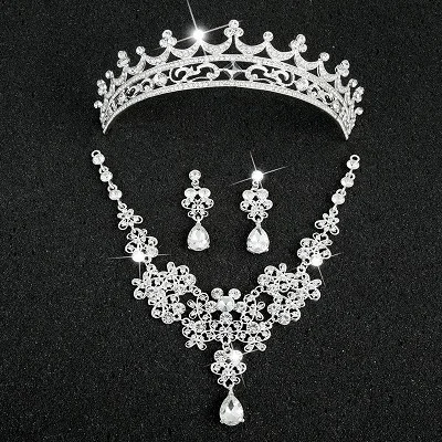 Hot Sale Sliver Plated Rhinestone Crystal Necklace+Earrings+Tiara 3pcs Jewelry Set For Bride Bridal Wedding Accessories (18)