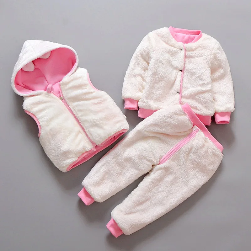 

Sheep Boys Clothing Sets Winter Keep Warm kids suits Sweatshirts + Waistcoat + Pants 3pcs Children Clothes Sets 6 months 5 years