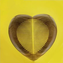 Высокое Качество Сердце Стиль Природные ручной зеленый сандал бутик гребень парикмахерские Профессиональный Здравоохранение combsbest подарок