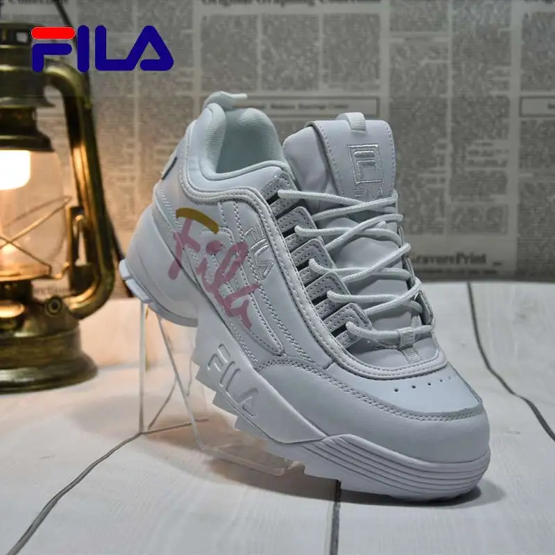 deportivas estilo fila