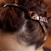 1 шт. аксессуары для волос головной убор акрил леопардовым принтом широкий боковые зубчатые лук аксессуары для волос Hairband G0402
