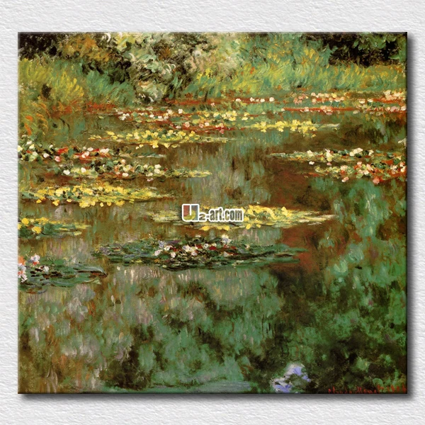 

Les Nympheas by Monet masterpieces reproduction canvas prints hang on the living room wall paintings