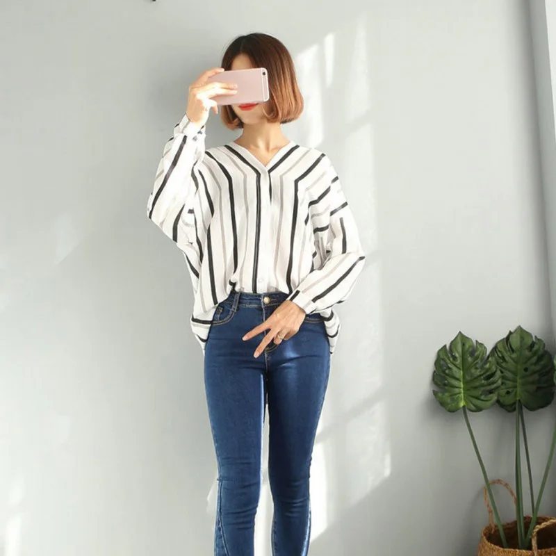 

Women's shirt Fashion V-neck vertical striped long-sleeved shirt wholesale