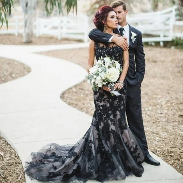 #^Special Price Vintage Black Wedding Dresses Crew Hals Mouwloze Bruidsjurken Engagement Jurk 2019 Custom Made Lace Applique #^Special Price Vintage Black Wedding Dresses Crew Hals Mouwloze Bruidsjurken Engagement Jurk 2019 Custom Made Lace Applique