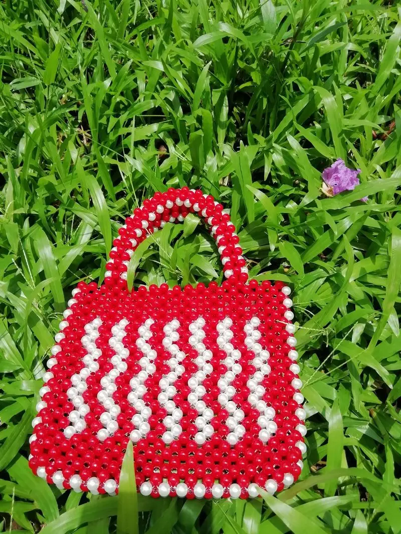 

2019 Fashion Wave Pattern Pearl Red and White Handbag Hollow Out Women Hand Bag