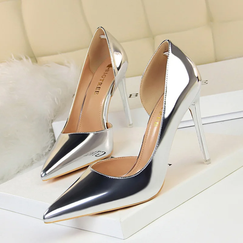 

High heels 2019 European and American style simple fine with metal with high-heeled shallow mouth pointed side hollow sexy shoes