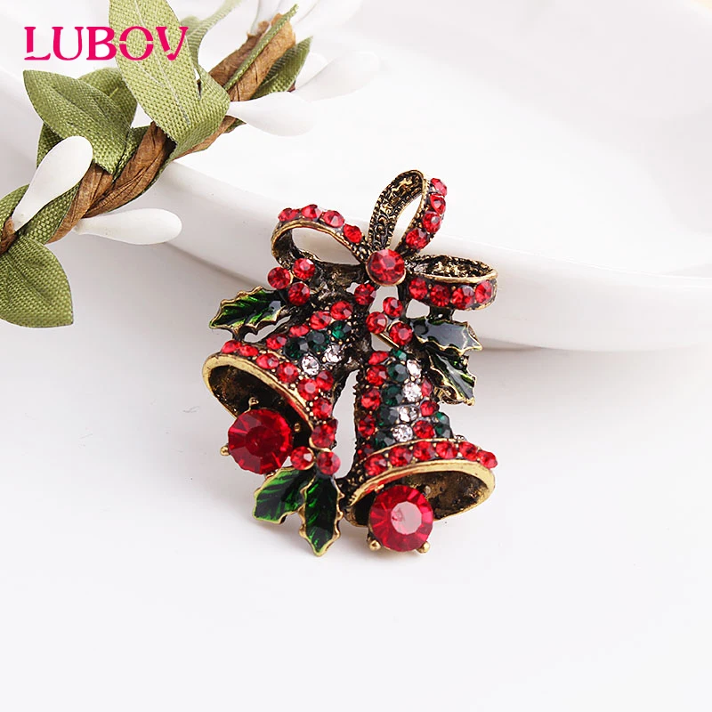 

2018 Christmas Theme Colorful Brooch Tree Jingle Bell Deer Sledge Knot Bow Design Rhinestone Brooch Pin Christmas Gift Hot Sale