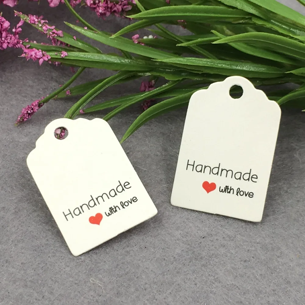 Бирки большие. Hangtag. Упаковка hang Card. Hang tag Design.