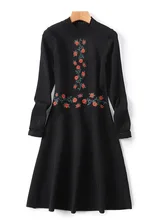 European women’s wear 2018 The new spring Long sleeve Hollow out collar Flower embroidery Knitted dress