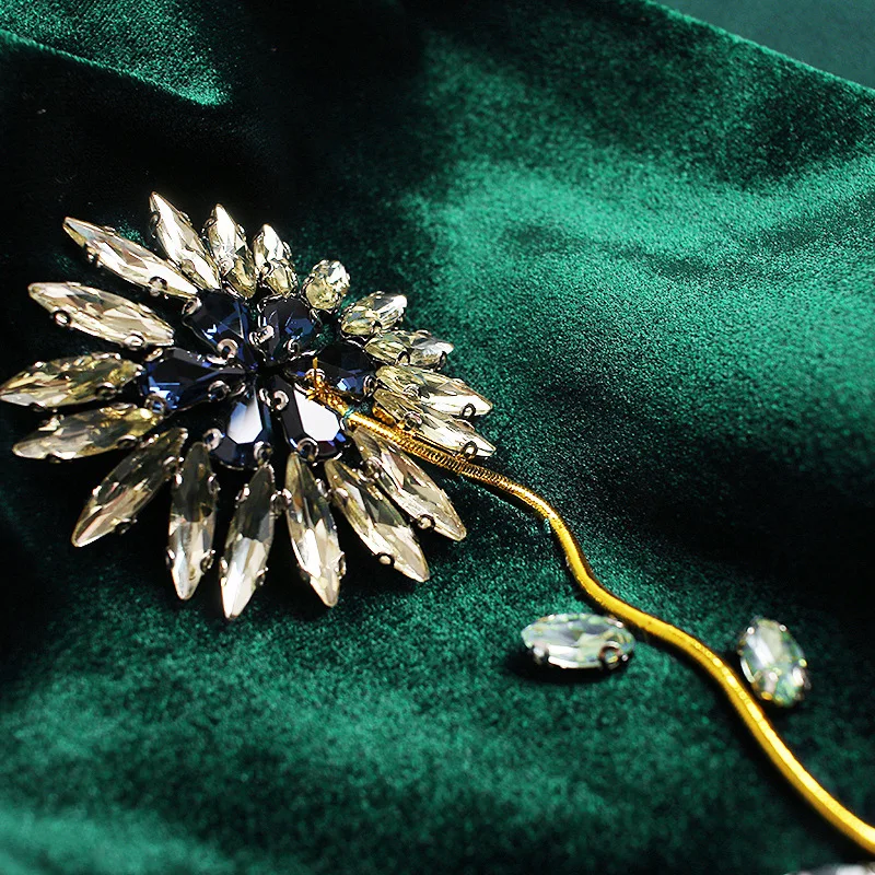 UK Winter New Style Beading Luxury Cardigan Jackets 2018 Long Sleeve Green / Black Spring Flower Velvet Beaded Jacket Women UK Winter New Style Beading Luxury Cardigan Jackets 2018 Long Sleeve Green / Black Spring Flower Velvet Beaded Jacket Women